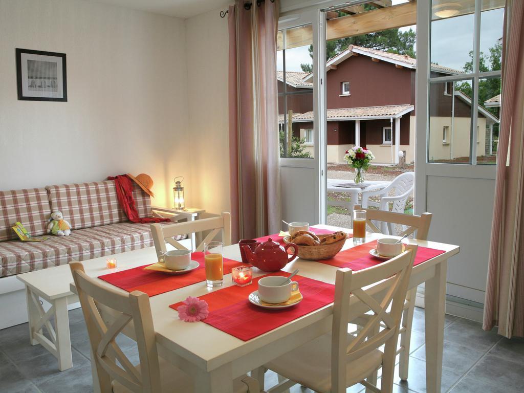 Residence Nemea Les Rives De Saint Brice Арес Экстерьер фото