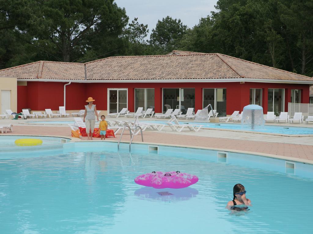 Residence Nemea Les Rives De Saint Brice Арес Экстерьер фото