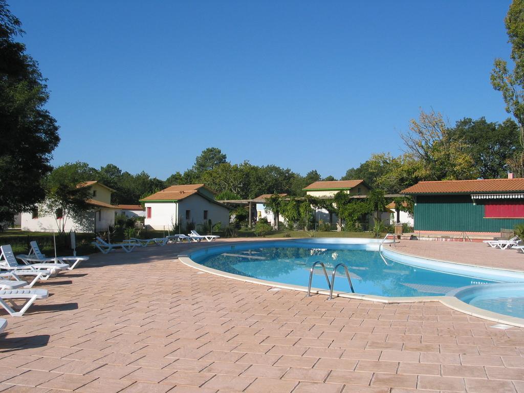 Residence Nemea Les Rives De Saint Brice Арес Экстерьер фото