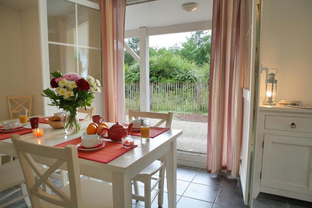 Residence Nemea Les Rives De Saint Brice Арес Номер фото